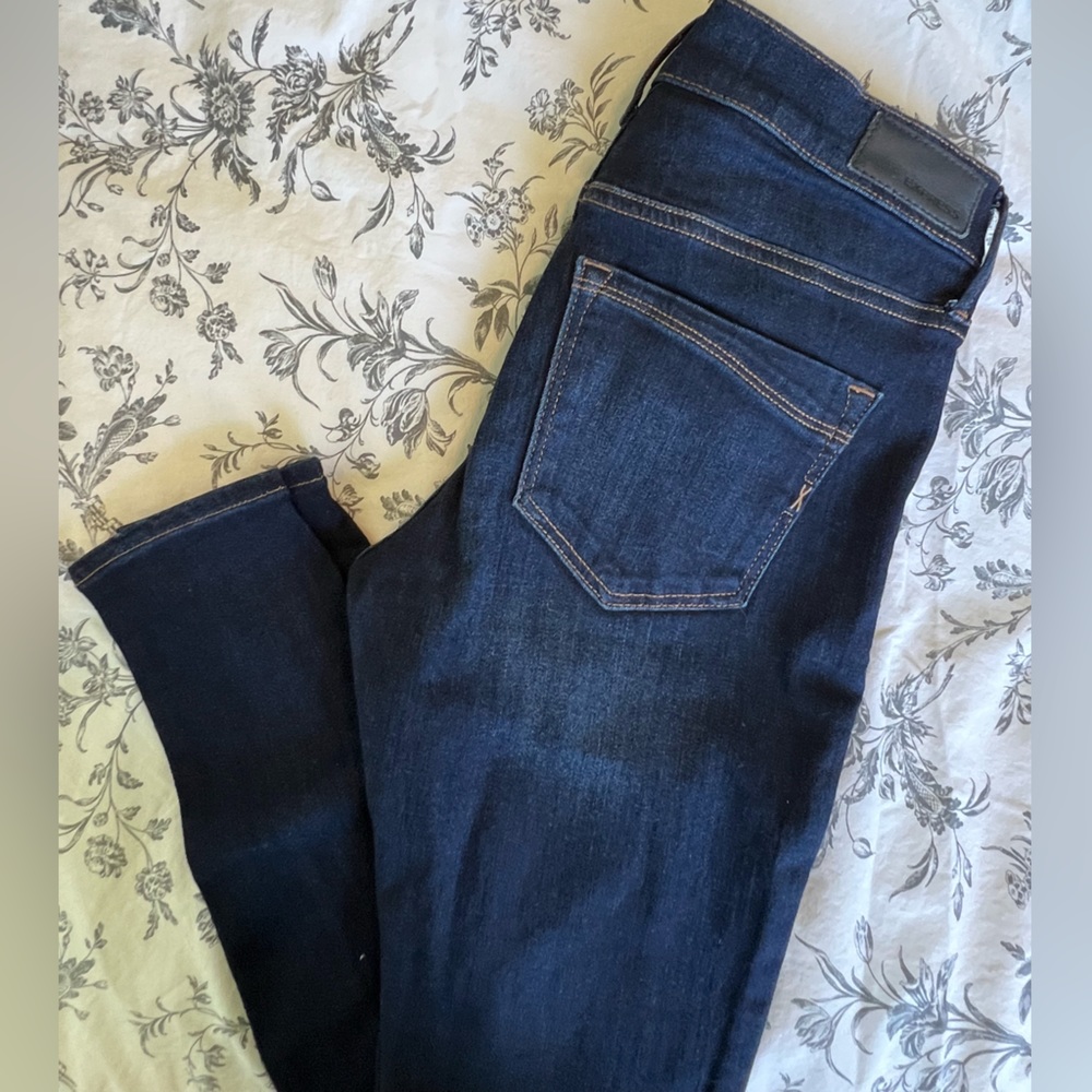 Express Jeans- skinny. Sz 2